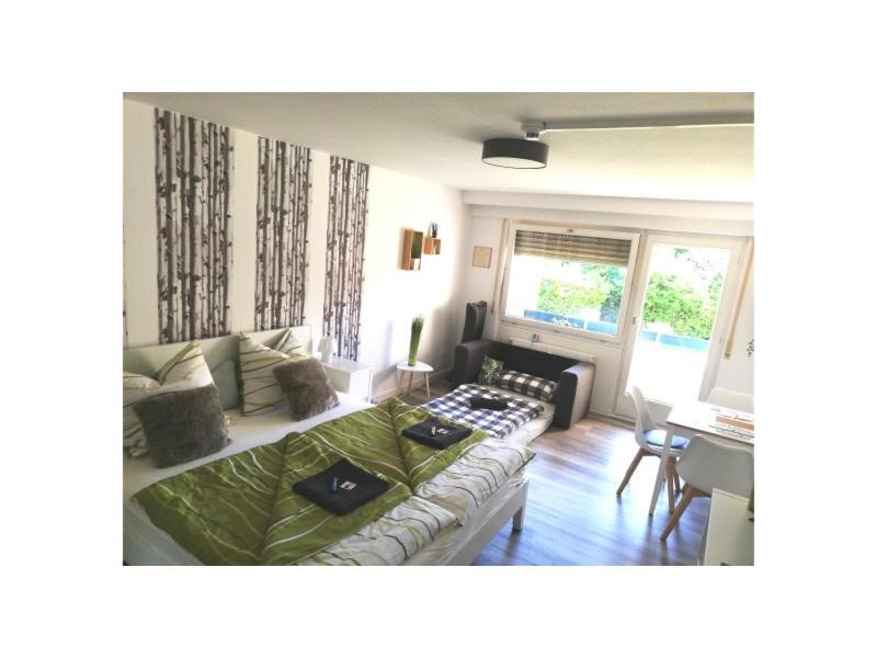 Lived-In Appartement Бад Урах Екстериор снимка
